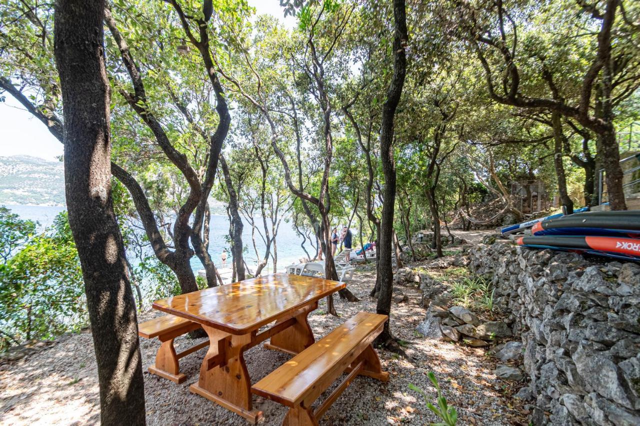 Apartments By The Sea Tri Zala, Korcula - 9237 Zrnovo Exterior photo